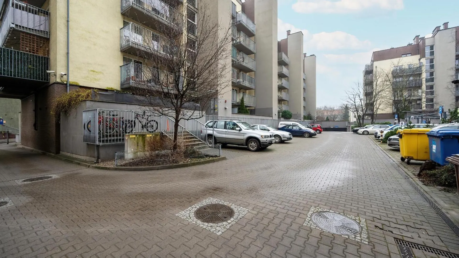 Modern Apartment With Terrace And Free Garage By Noclegi Renters Wroclaw Poland